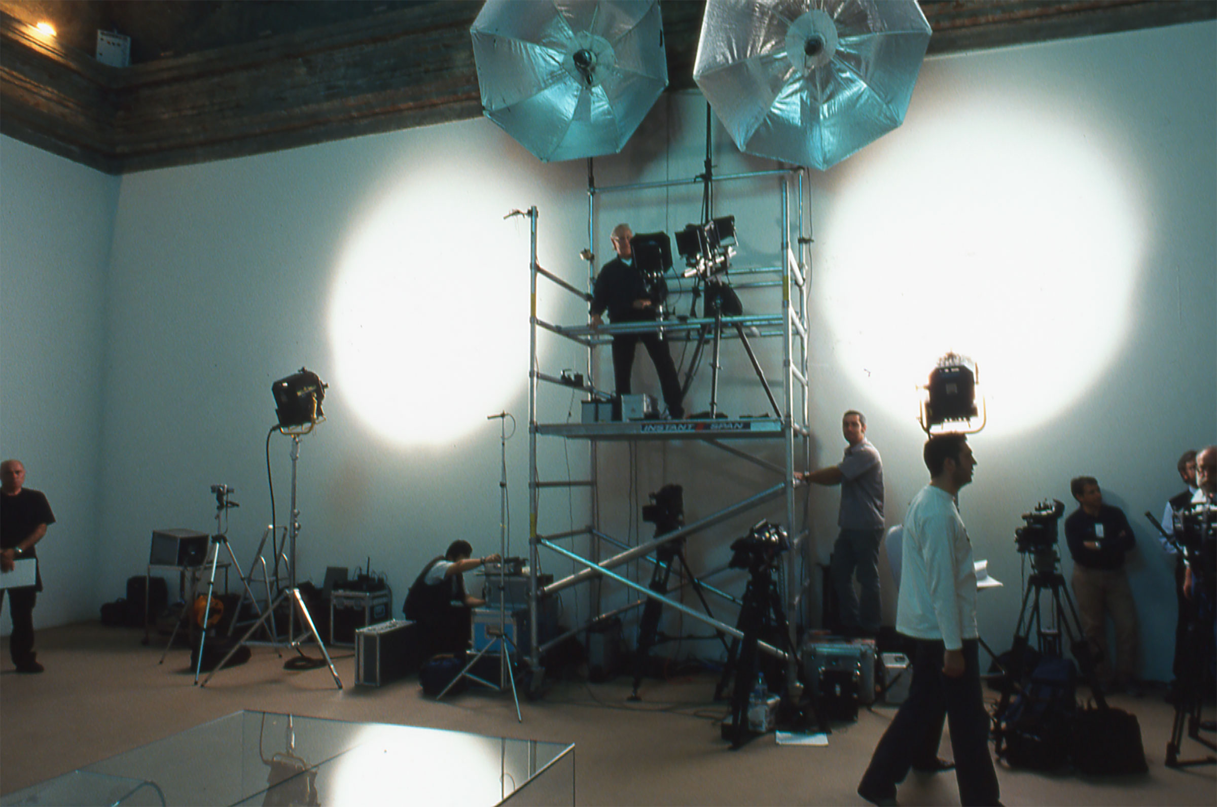 Vanessa Beecroft, VB52, 2003